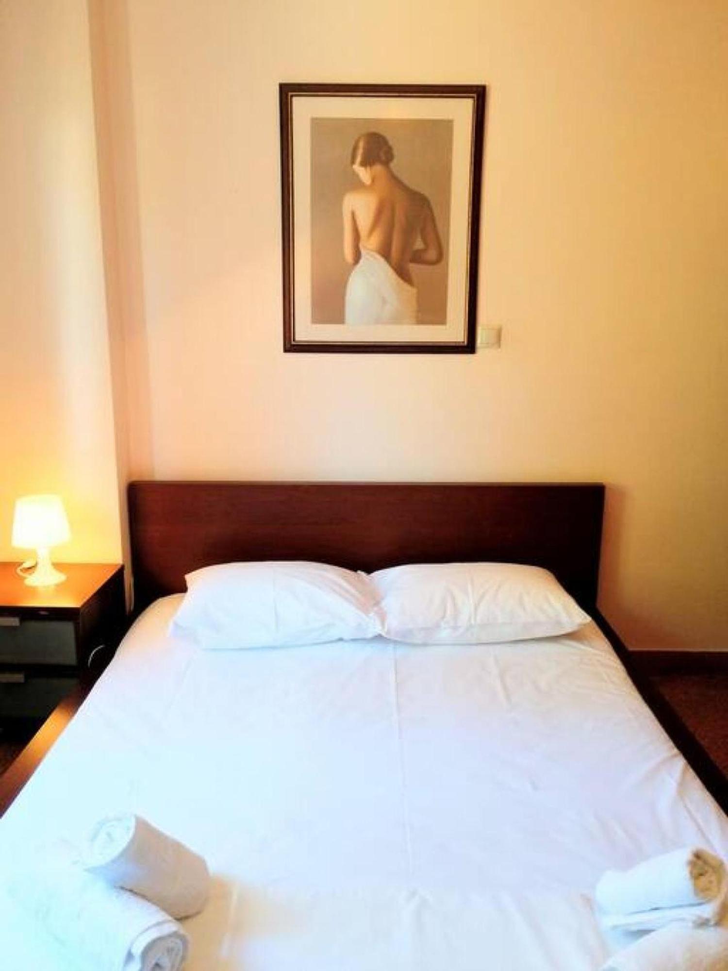 Elegant Apartment In Acropolis With Roof Garden Atenas Exterior foto