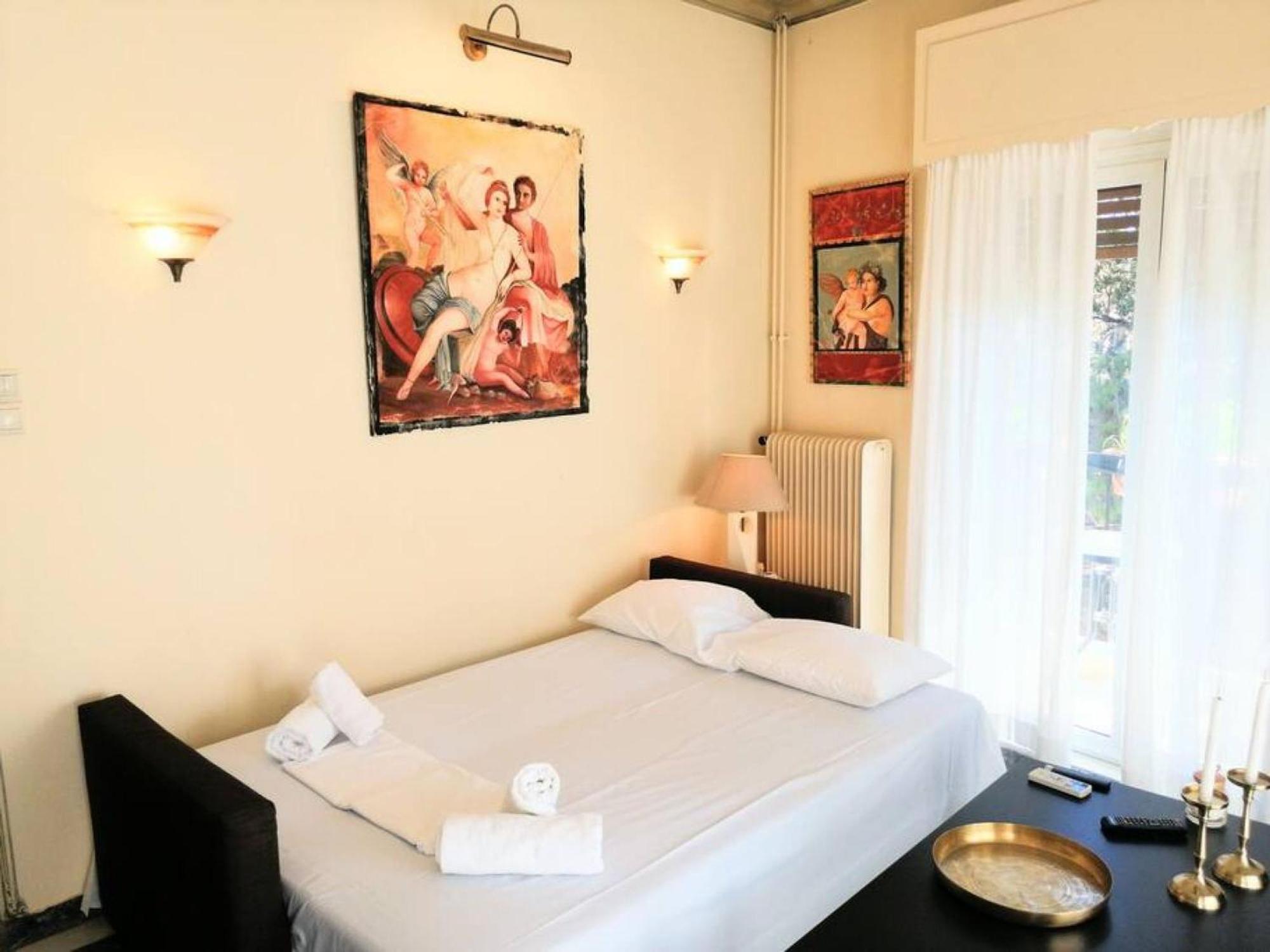 Elegant Apartment In Acropolis With Roof Garden Atenas Exterior foto