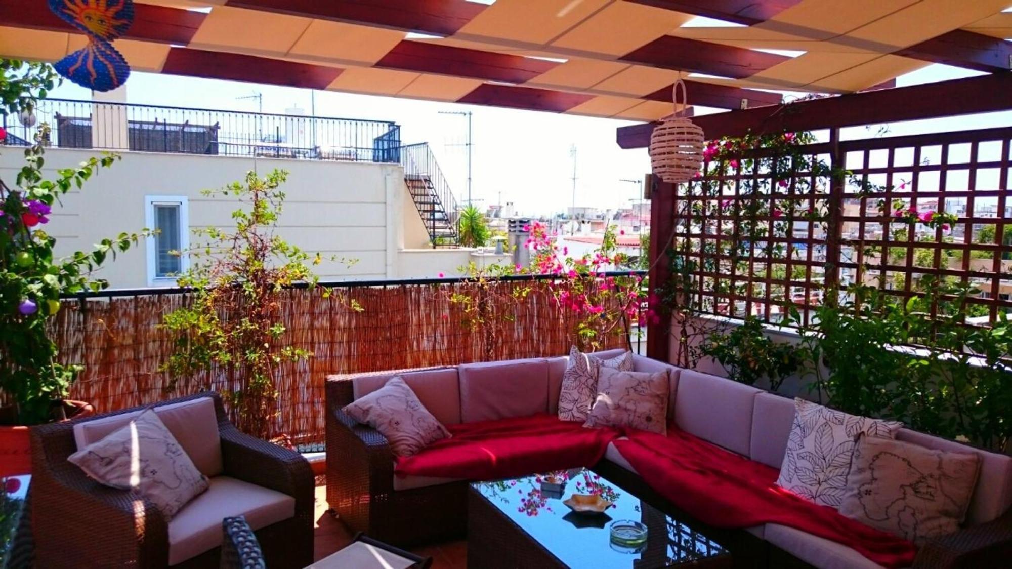 Elegant Apartment In Acropolis With Roof Garden Atenas Exterior foto