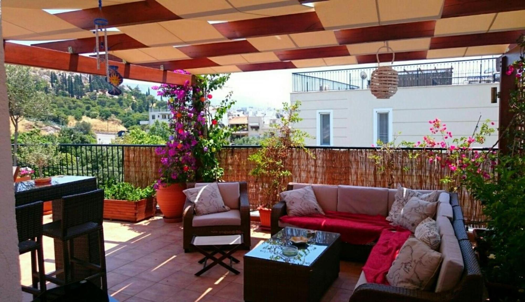 Elegant Apartment In Acropolis With Roof Garden Atenas Exterior foto